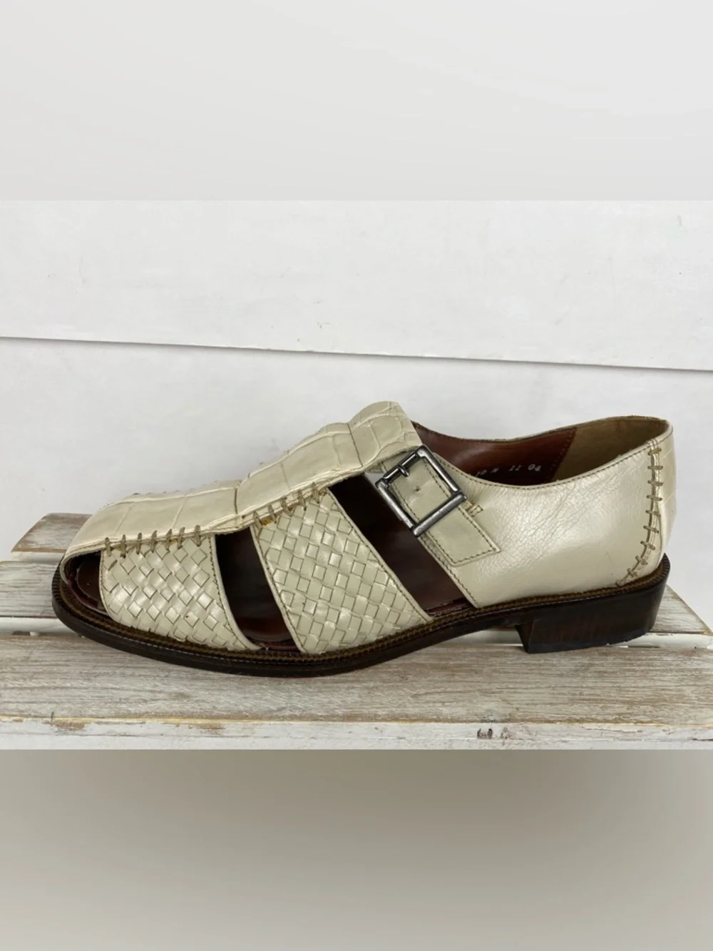 Stacy Adams men white woven fisherman sandals crocodile-print leather upper 10M